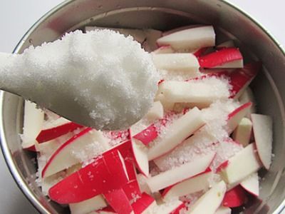 請(qǐng)問(wèn)腌制蘿卜干10斤要放多少鹽啊