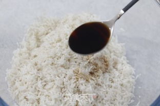 咸蛋黃肉粽子的做法 咸蛋黃肉粽子怎么做 吾愛(ài)烘焙的菜譜