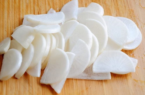 橘子皮扔掉太可惜了,冬天用水一煮,原來(lái)作用這么強(qiáng),拿錢(qián)都難買(mǎi)