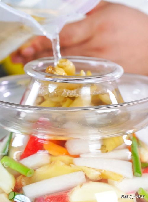 腌制四川泡菜秘訣 掌握這幾點，酸脆不生花，放一年都不會壞